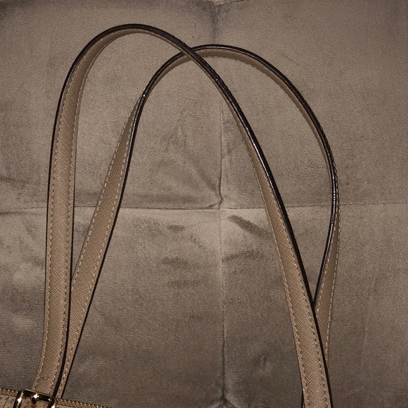 Michael Kors Jet Set Tote - Picture 7 of 7